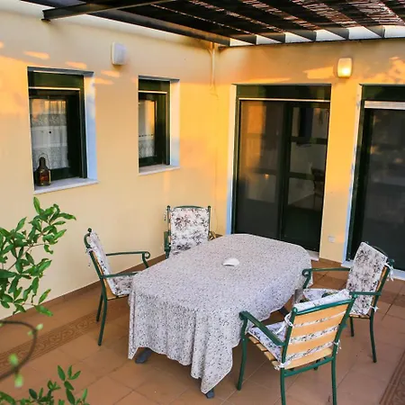 Ostria Villa Nea Moudania